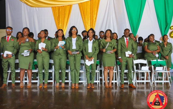 Des nouveaux Professionnels de la Santé gradués par l'Université Saint François d'Assise d'Haïti (USFAH)