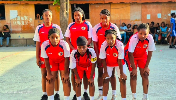 Football Féminin: L'USFAH mise sur le sport pour renforcer les liens entre ses étudiantes!