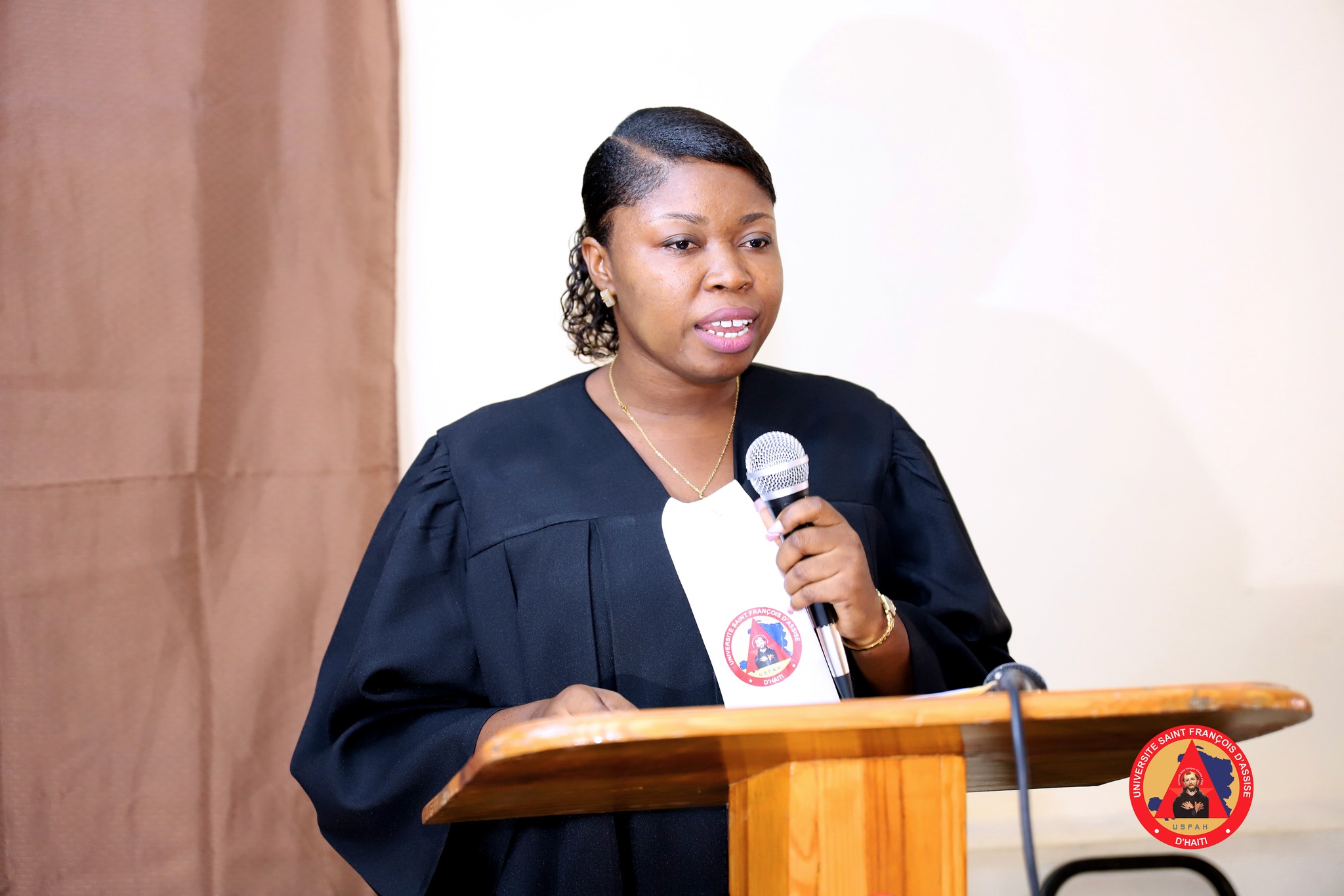 Soutenance de memoire de l'étudiante Mégane LEON à l'Université Saint François d'Assise d'Haïti (USFAH)